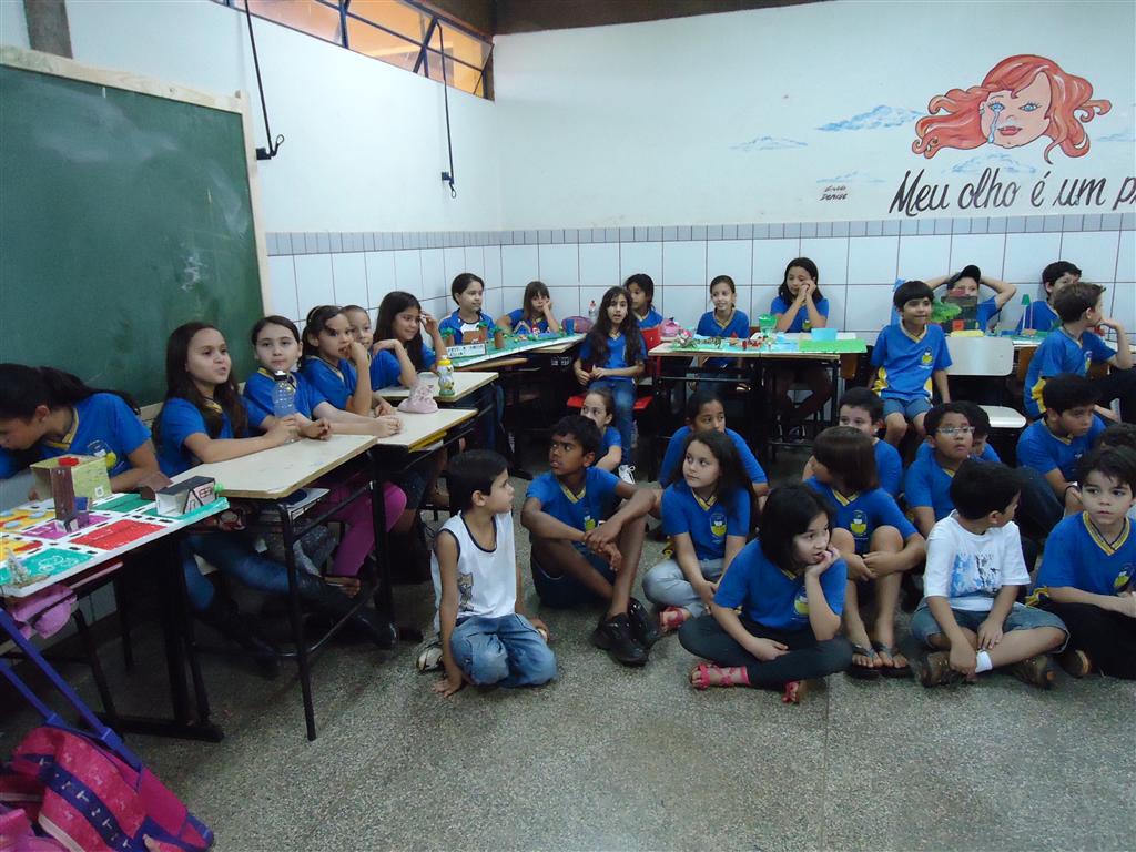 ESCOLA AURORA CAMARGO