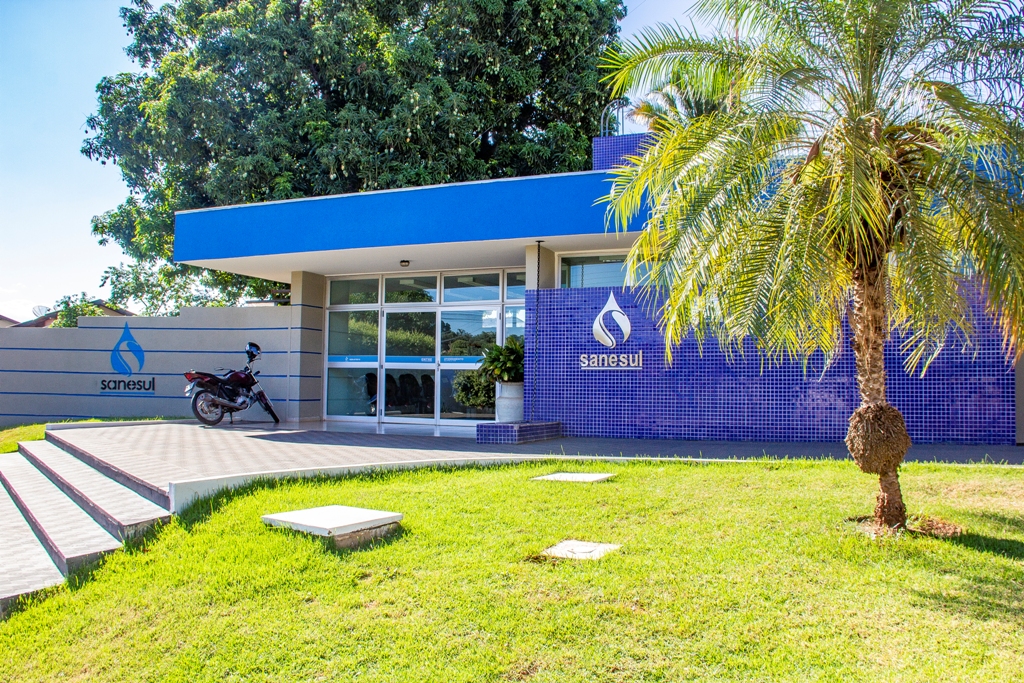Walter Carneiro Júnior inspeciona obras de saneamento em Paranaíba                                                                                                                                                                                                                                                                                                                                                                                                                                                  